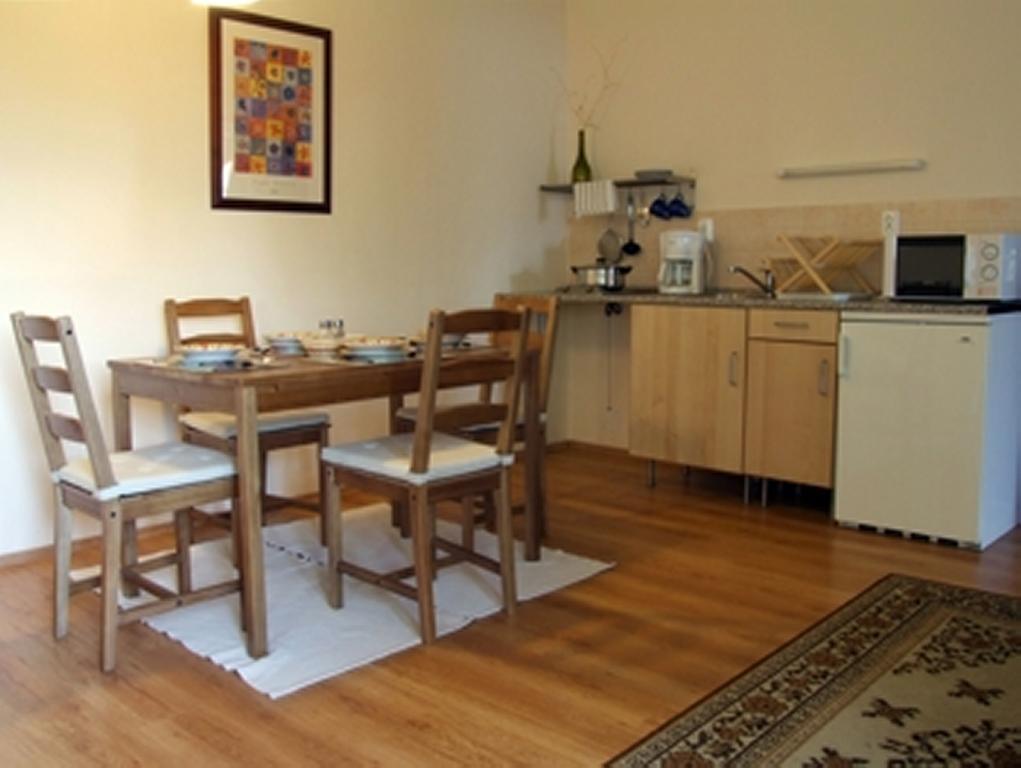 Ilona Apartmanház Komárom Quarto foto