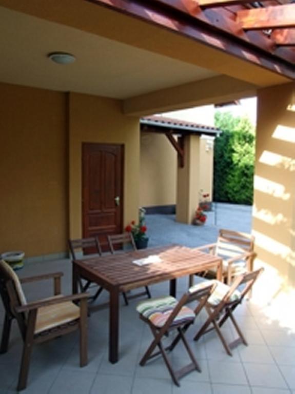 Ilona Apartmanház Komárom Quarto foto