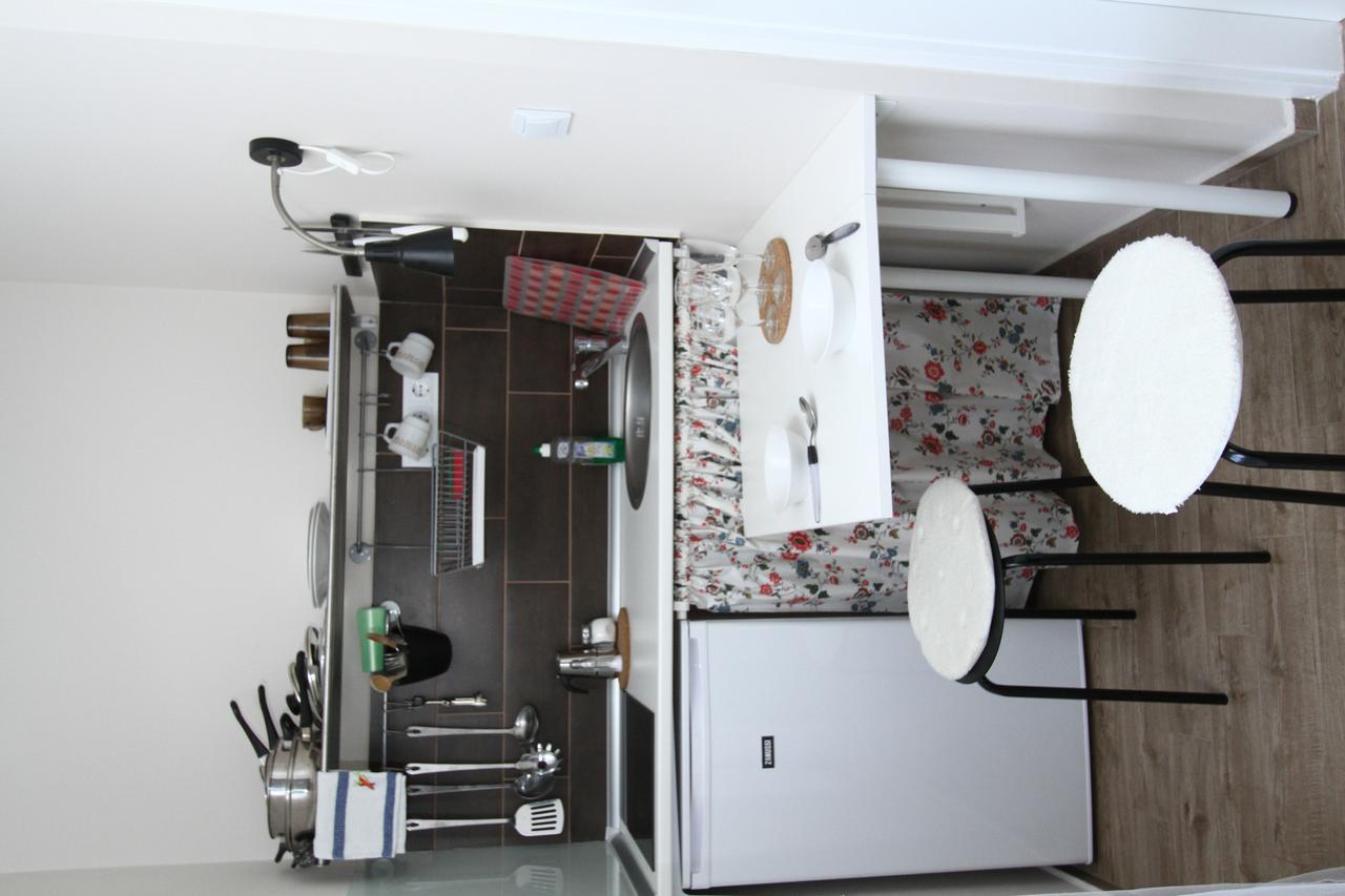 Ilona Apartmanház Komárom Quarto foto